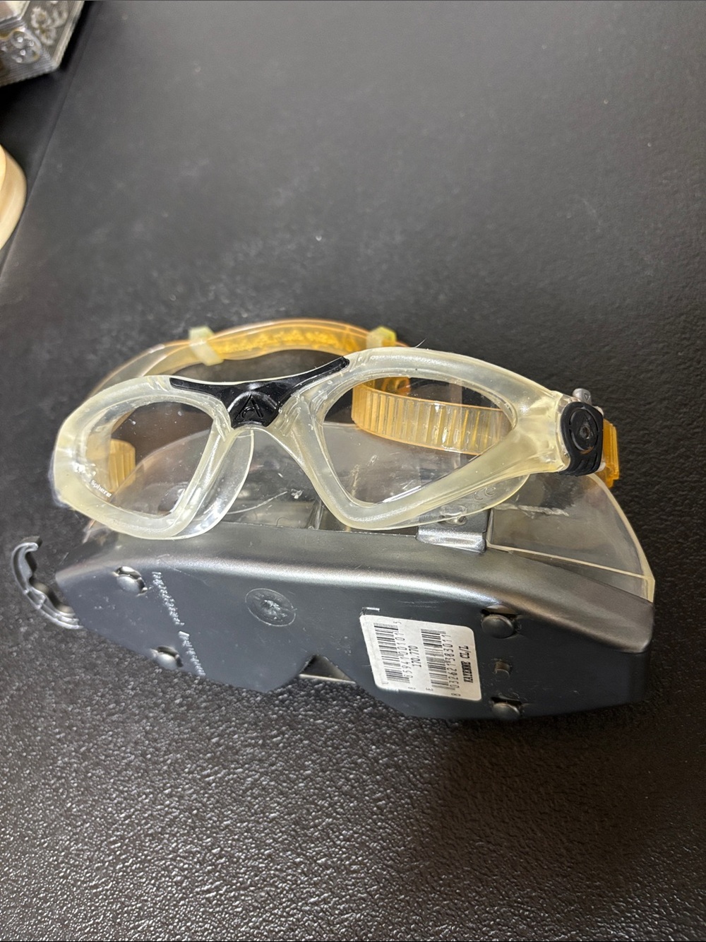Aqua Sphere Clear Frame Swim Goggles - Picture 7 of 8